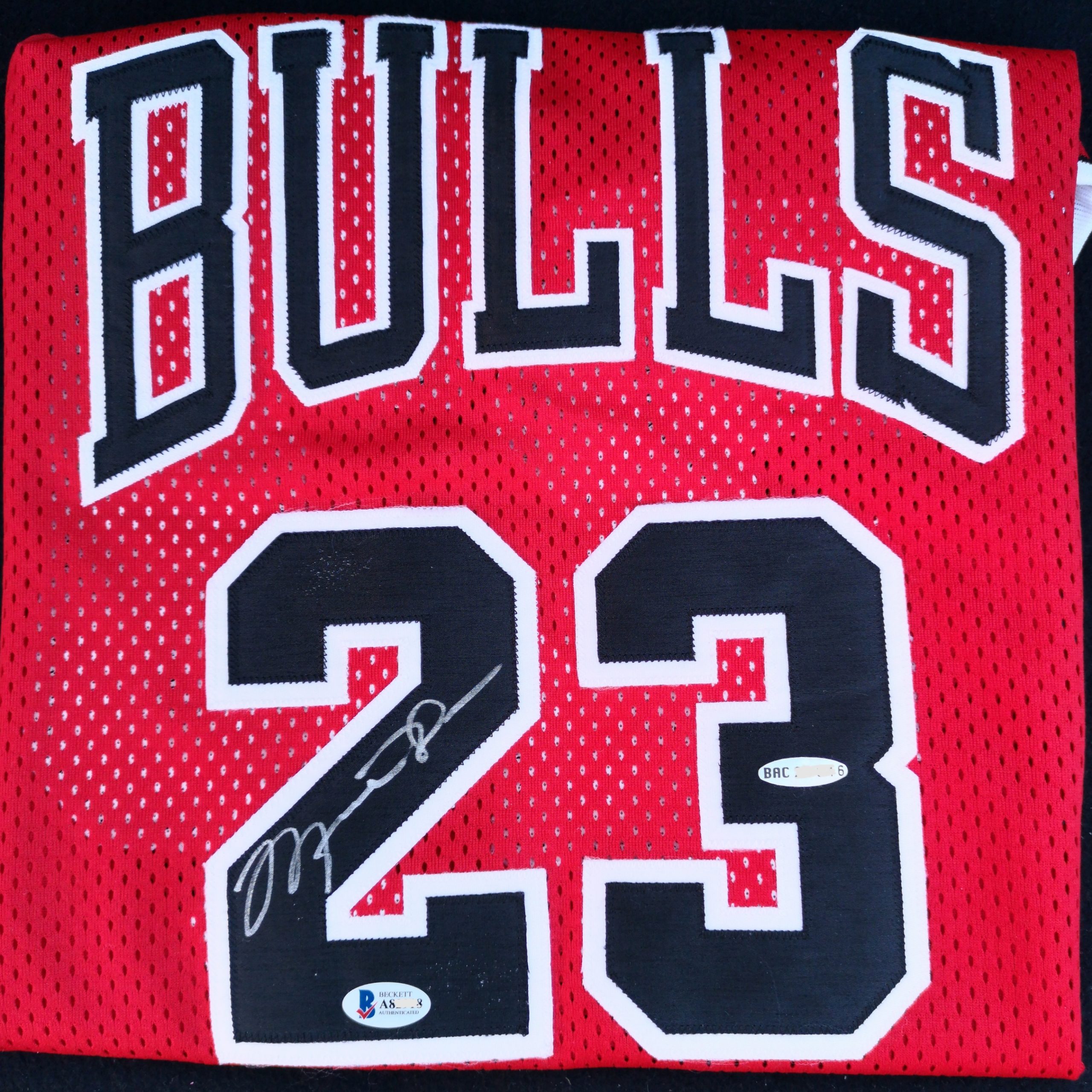 Michael Jordan Signed Bulls Home/White Jersey Number